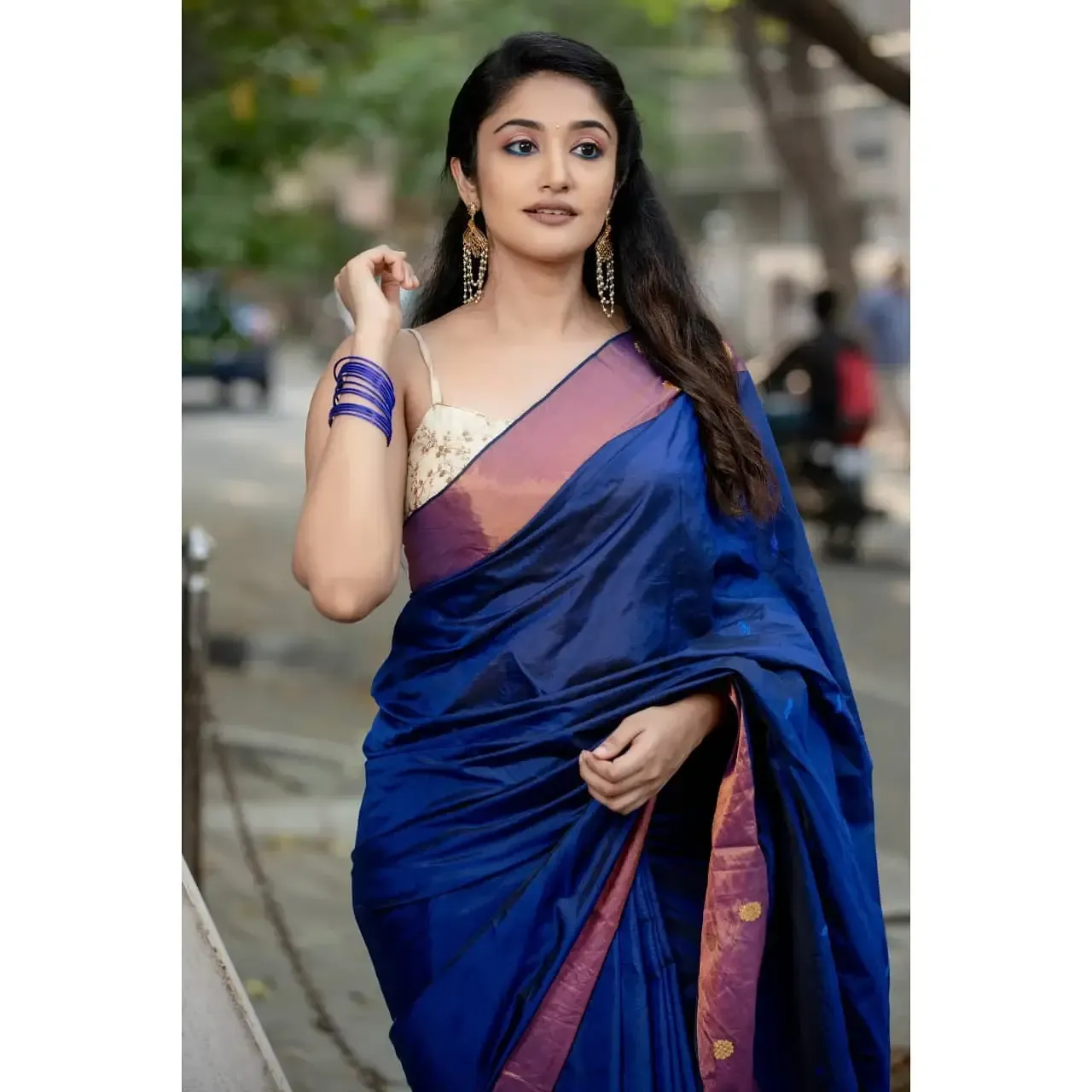 Beautiful South Indian Actress Anjana Jayaprakash In Blue Saree